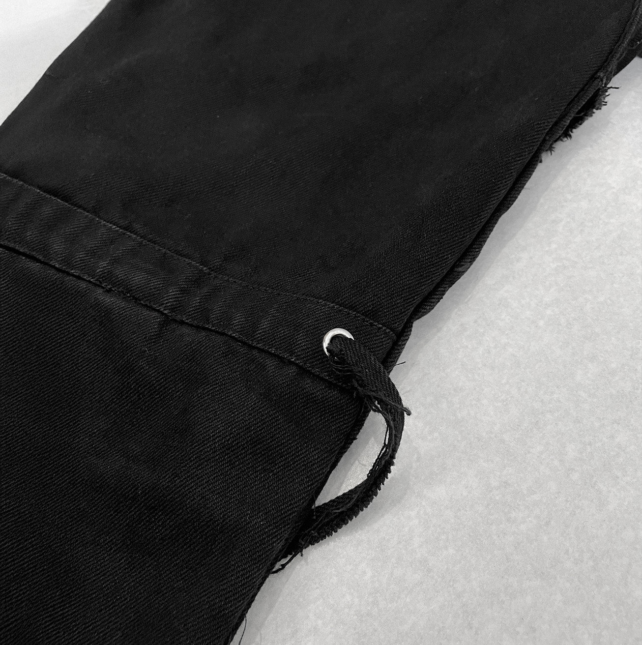 IPA-PC90-BK Washed raw-cut denim design Pants