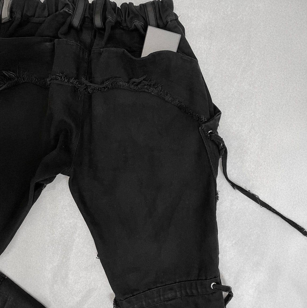 IPA-PC90-BK Washed raw-cut denim design Pants